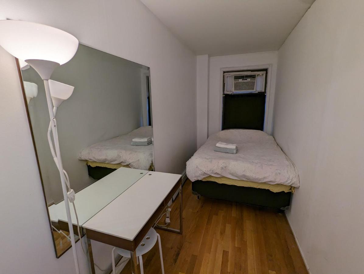 Central & Affordable Williamsburg Small Room New York Buitenkant foto