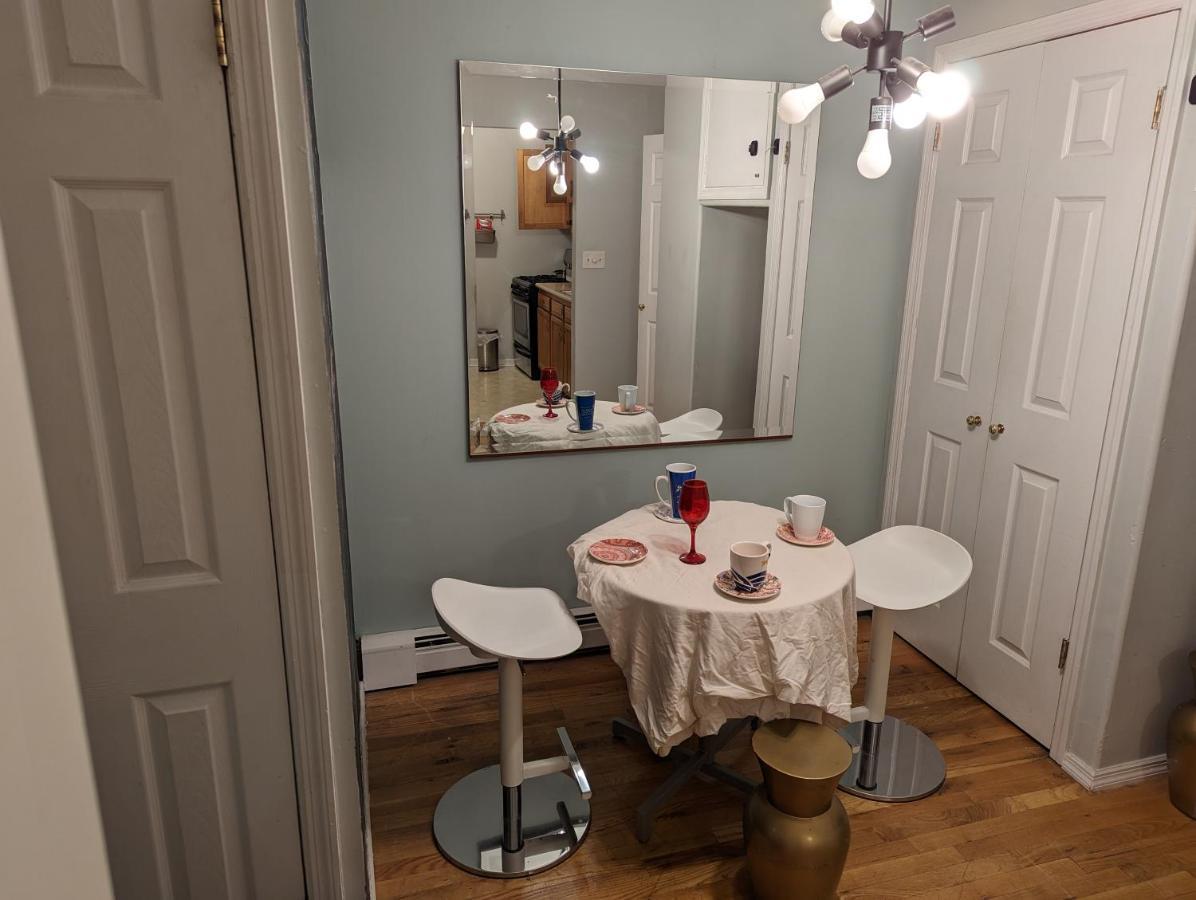 Central & Affordable Williamsburg Small Room New York Buitenkant foto