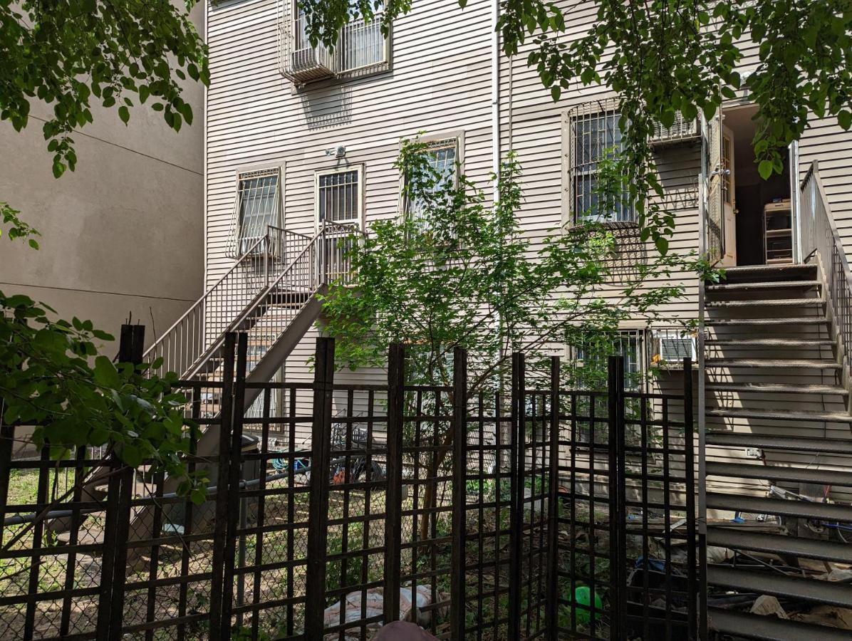 Central & Affordable Williamsburg Small Room New York Buitenkant foto
